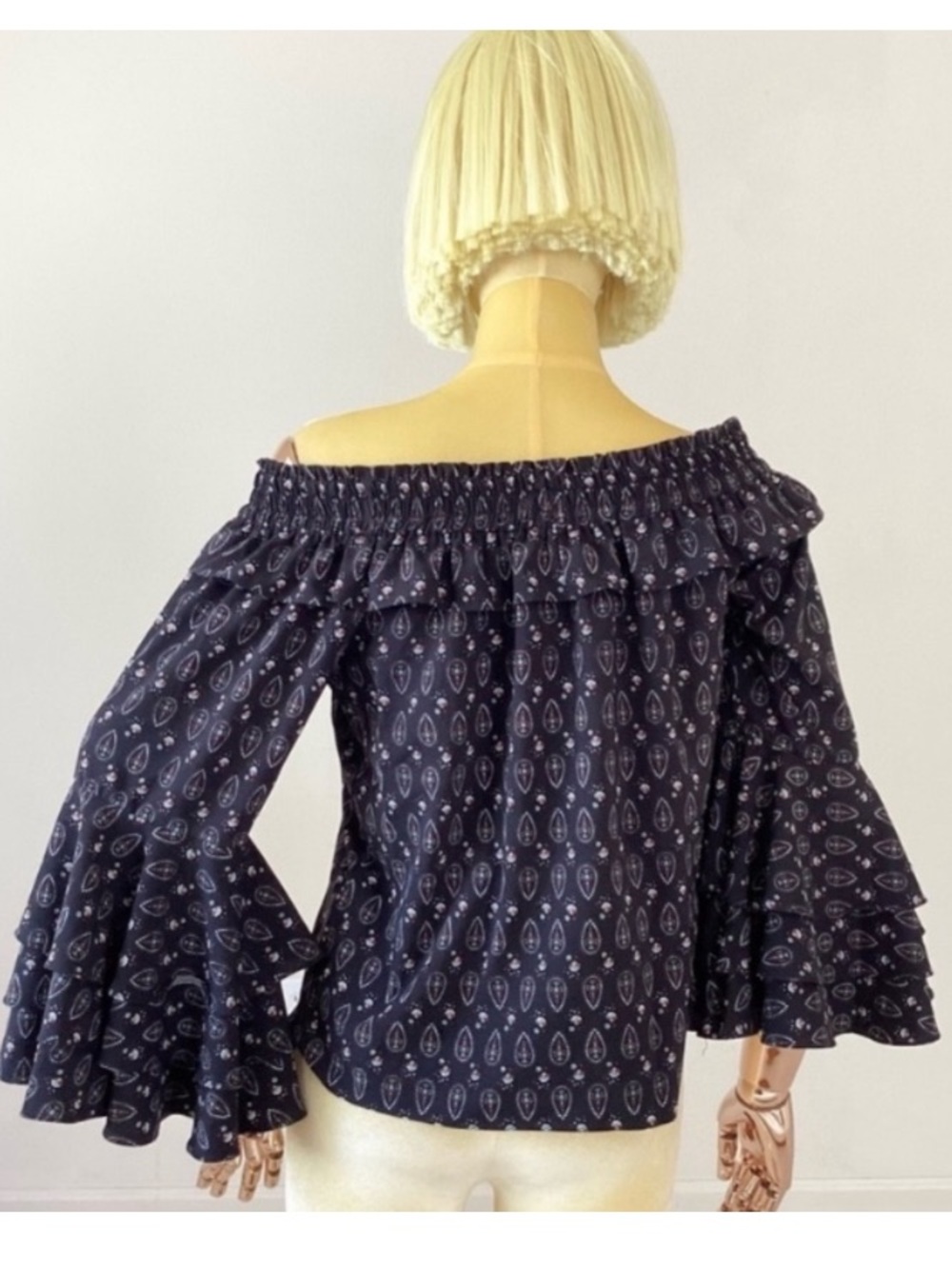 Misa Los Angeles Off-Shoulder Tiered Bell-Sleeve Blouse SZ S - Picture 4 of 6